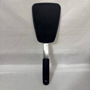 OXO Good Grips Nylon Spatula Turner Black  Head Is Heat-Safe To 600 Degrees